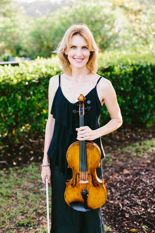 Sadie Nichols - SC Music Lessons LLC Instructor, Holding her Violin